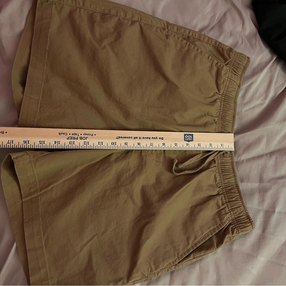 Old Navy “Jogger” Shorts. - Picture 4 of 4
